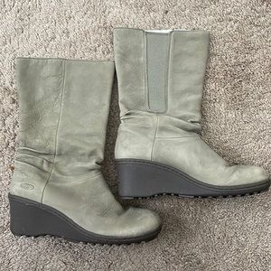 Keen boots greenish gray